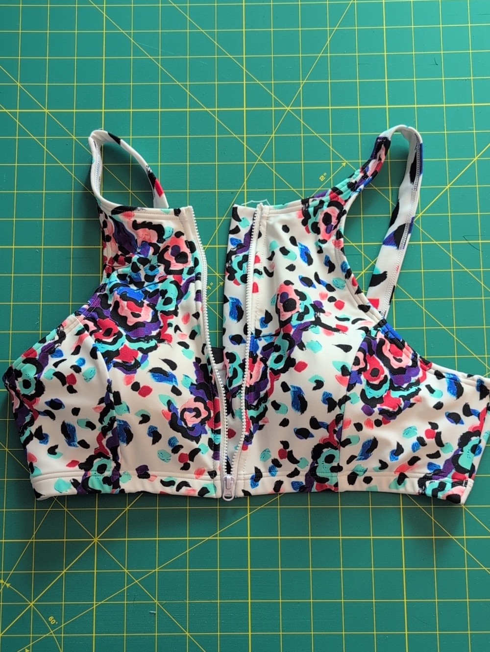 Venus Bikini - Picture 3 of 12
